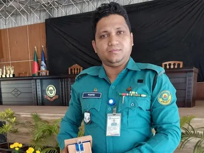 মানবিক পুলিশ হিসেবে খ্যাত শওকতের চাকরিচ্যুতির ব্যাখ্যা দিলেন সিএমপি