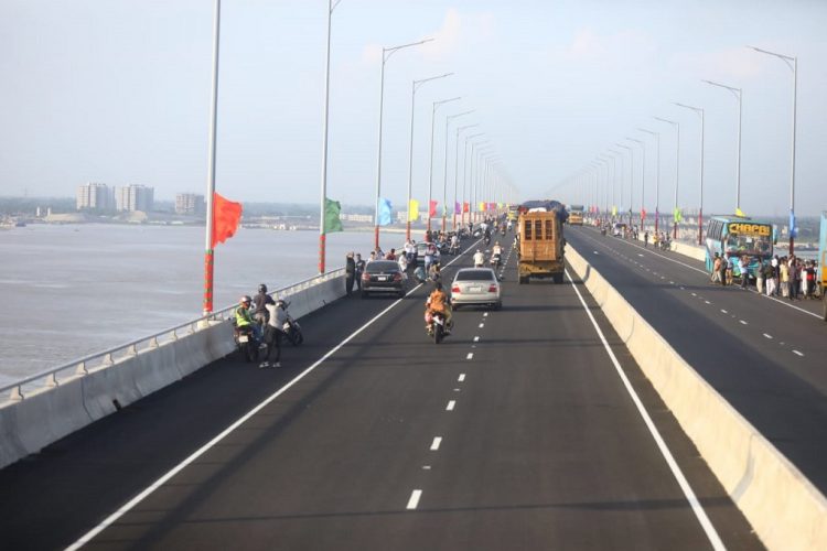 ২০ এপ্রিল থেকে পদ্মা সেতু  দিয়ে চলবে মোটরসাইকেল