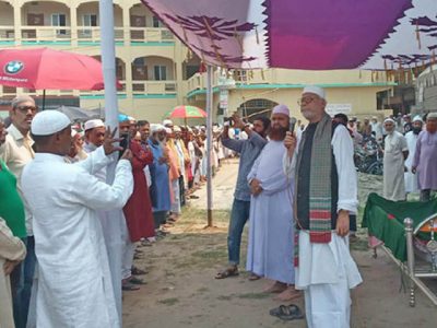 মুক্তিযোদ্ধার কফিনে গার্ড অব অনারে নারী ইউএনও, বাধা দিলেন কাদের সিদ্দিকী
