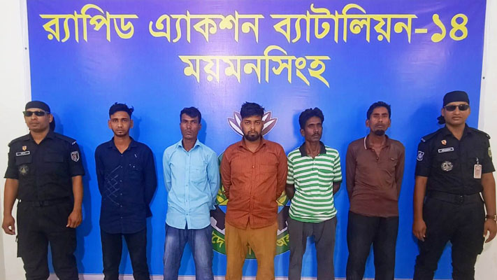 চালককে খুন করে অটোরিকশা ছিনতাইয়ের ক্লুলেস হত্যাকান্ডের রহস্য উদঘাটন