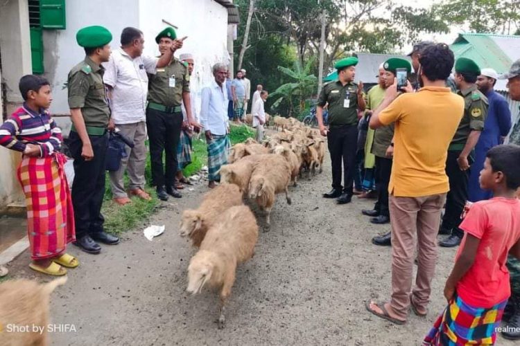 উপকূলে আড়াই লাখ আনসার সদস্য মোতায়েন
