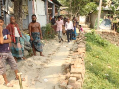 মসিকের রাস্তা কেটে ৬ পরিবারকে ভোগান্তিতে ফেলল ইসলাম মহাজন