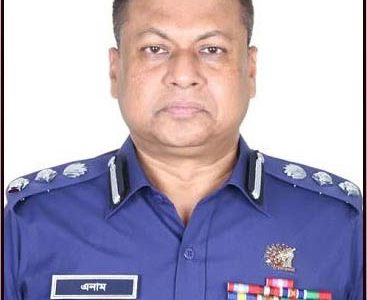 আইনজীবীকে মারধর ঘটনায় ময়মনসিংহ রেঞ্জের অতিরিক্ত ডিআইজি এনামুল কবির সাময়িক বরখাস্ত