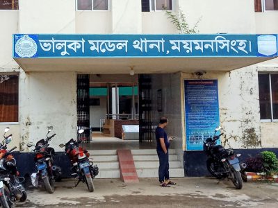 নেশার টাকা না দেওয়ায় মাকে কুপিয়ে হত্যা করেছে ছেলে
