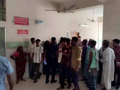 সন্তানসহ মায়ের বিষপান, ৩ শিশুর মৃত্যু
