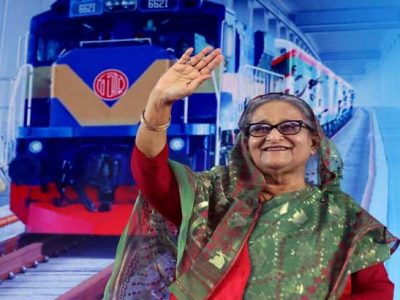 স্বপ্নের পদ্মা রেল সেতু উদ্বোধন করলেন প্রধানমন্ত্রী