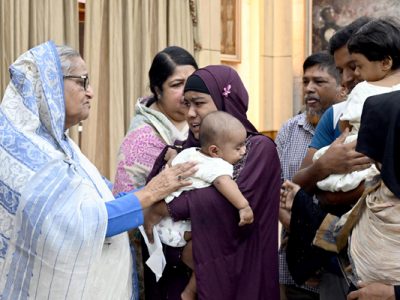 সহিংসতায় নিহতদের স্বজনদের সঙ্গে প্রধানমন্ত্রীর সাক্ষাৎ, ৩৪ জন পরিবারের হাতে আর্থিক সহায়তা