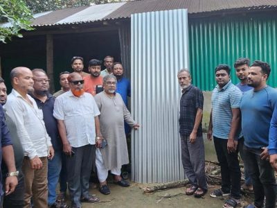 বিএনপির ভারপ্রাপ্ত চেয়ারম্যান তারেক রহমান প্রদত্ত ঢেউ টিন প্রদান করলেন-সৈয়দ প্রিন্স