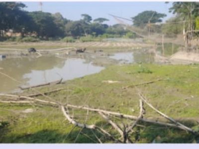 তারাকান্দায় নির্মানাধীন ব্রীজ সংলগ্ন নদীতে ড্রেজার মেশিনে বালু উত্তোলন