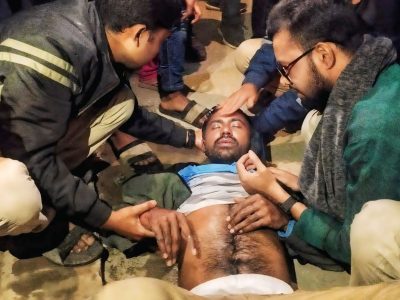 নজরুল বিশ্ববিদ্যালয়ে বঙ্গমাতার নামফলক ভাঙতে গিয়ে আহত শিক্ষার্থী