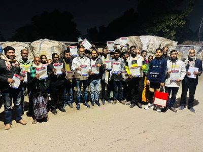 রাষ্ট্র কাঠামো মেরামতের ৩১ দফার লিফলেট বিতরণ ও জনসম্মুখে প্রচার করছেন–এড. এম.এ হান্নান খান