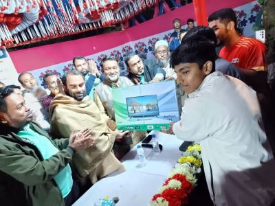 ত্রিশালে রাত্রিকালীন ব্যাডমিন্টন ফাইনাল খেলায় সাদ জুটি চ্যাম্পিয়ন