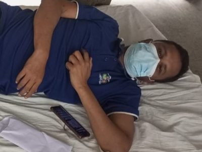 থানায় অপচিকিৎসার অভিযোগ করায় প্রেসক্লাবে ফেলে সাংবাদিককে পেটালেন সন্ত্রাসীরা