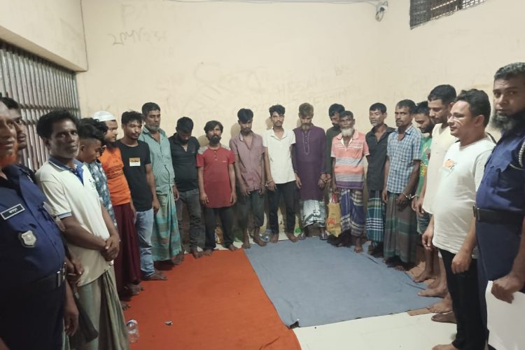 ময়মনসিংহ কোতোয়ালী পুলিশ  গত ২৪ ঘন্টায় অভিযানে  আওয়া্মীলীগ ও অঙ্গ সংঠনের নেতাকর্মীসহ  বিভিন্ন অপরাধে  গ্রেফতার ২৮
