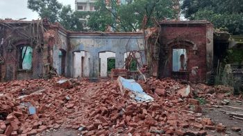 কিংবদন্তি চলচ্চিত্রকার সত্যজিৎ রায়ের পূর্ব পুরুষদের বাড়ি ভাঙার তথ্যটি সঠিক নয়ঃ অপপ্রচার’