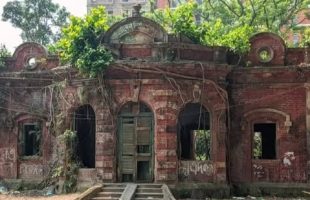 বিভ্রান্তি বা ভুল তথ্য প্রচার!