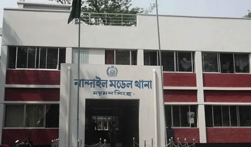 নান্দাইলে চলন্ত অটোরিক্সা থেকে স্ত্রীকে ফেলে দিয়ে হত্যার অভিযোগ স্বামী আটক