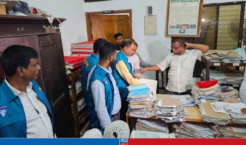 শতকোটি টাকা মূল্যের সরকারি জমি সাড়ে ৫ লাখ টাকায় বিক্রির অভিযোগে দলিল স্থগিতঃ তদন্তে  দুদক