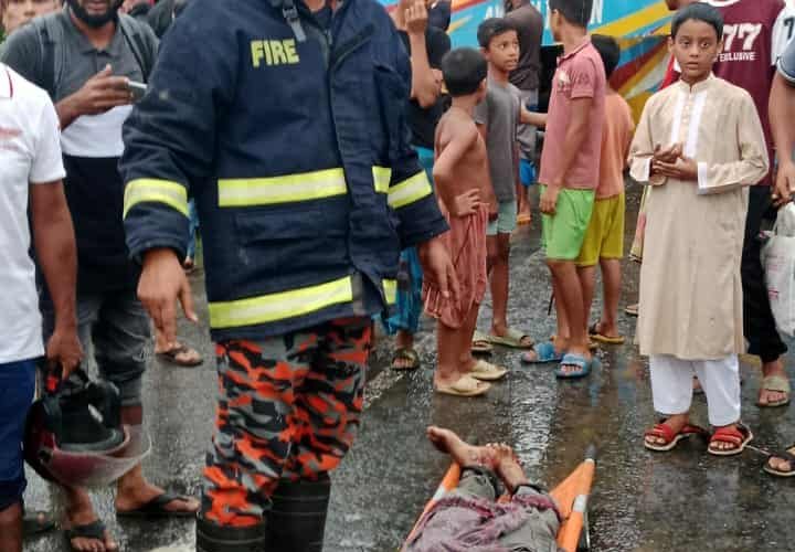 ঢাকা-ময়মনসিংহ মহাসড়কে দুই বাসের সংঘর্ষে নিহত ২, আহত ১৫