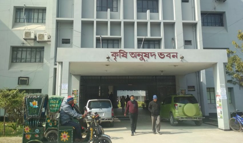 শিক্ষার্থীদের ওপর বহিরাগত সন্ত্রাসী দিয়ে নৃশংস হামলার ঘটনার তীব্র নিন্দা ও প্রতিবাদ জানিয়ে বিবৃতি -শিক্ষার্থীদের