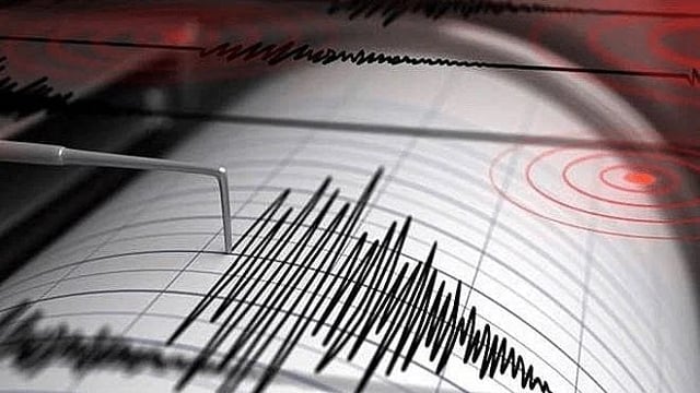 রাজধানীসহ দেশের বিভিন্ন স্থানে মৃদু ভূমিকম্প