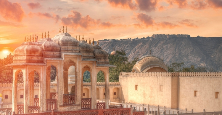 প্রথম মানুষ আদম-হাওয়া (আ.) শয়তানের মতো অহংকার না করে লজ্জিত ও অনুতপ্ত হন