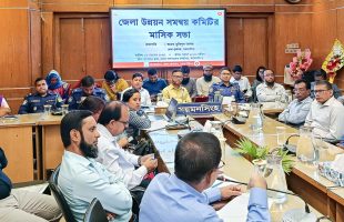 জেলার উন্নয়নে যার যার নিজস্ব অবস্থান থেকে সর্বোচ্চ চেষ্টাটুকু করতে হবে-জেলা প্রশাসক