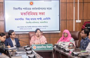 জনগণের সর্বোচ্চ সেবা দেওয়াটাই দেশপ্রেম – নবাগত বিভাগীয় কমিশনার