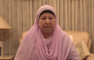 বেগম জিয়া মেডিকেল বোর্ডের দেয়া চিকিৎসা গ্রহণ করতে পারছেন – ডা. এজেডএম জাহিদ