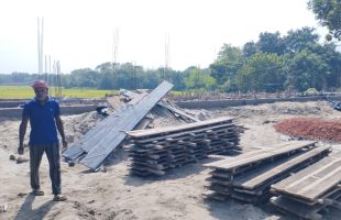 নান্দাইলে সড়ক ও জনপথ বিভাগের ভূমি দখল করে মার্কেট নির্মাণ