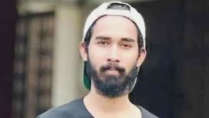 কুড়াল দিয়ে কুপিয়ে বন্ধু ফাহিমকে খুন করে থানায় আত্মসমর্পণ