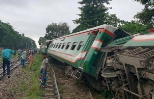 গফরগাঁও মনোনয়ন দ্বন্দ্বে নাশকতা, সোয়া ৩’শ জনকে আসামি করে দুই মামলা