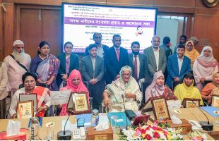 ময়মনসিংহে বেগম রোকেয়া দিবসে অদম্য নারীদের সংবর্দনা প্রদান
