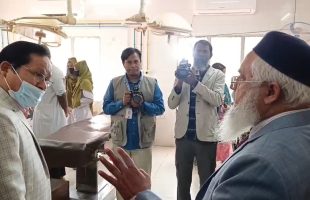 ময়মনসিংহে ডিজির সঙ্গে তর্কে জড়ােনা মচিমহার ডা. ধনদেবকে বরখাস্তের নির্দেশ